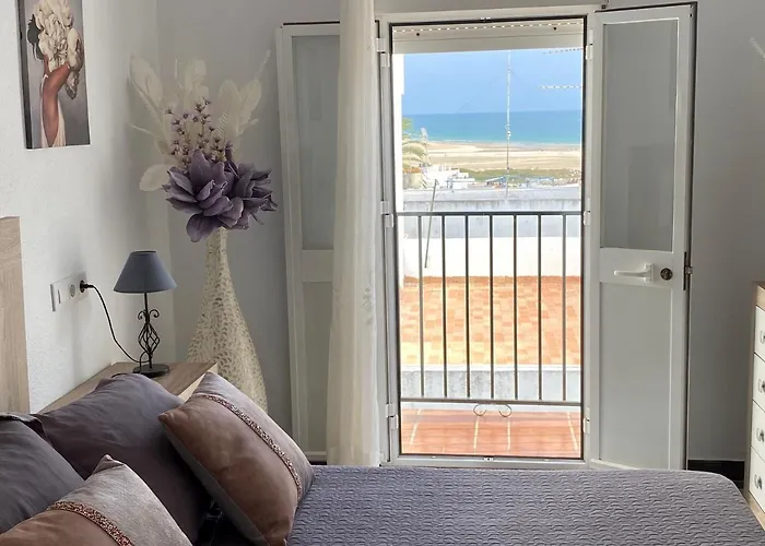 Piso En Conil Con Vistas Al Mar