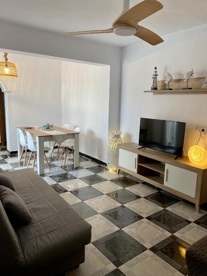 Piso En Conil Con Vistas Al Mar Apartment *