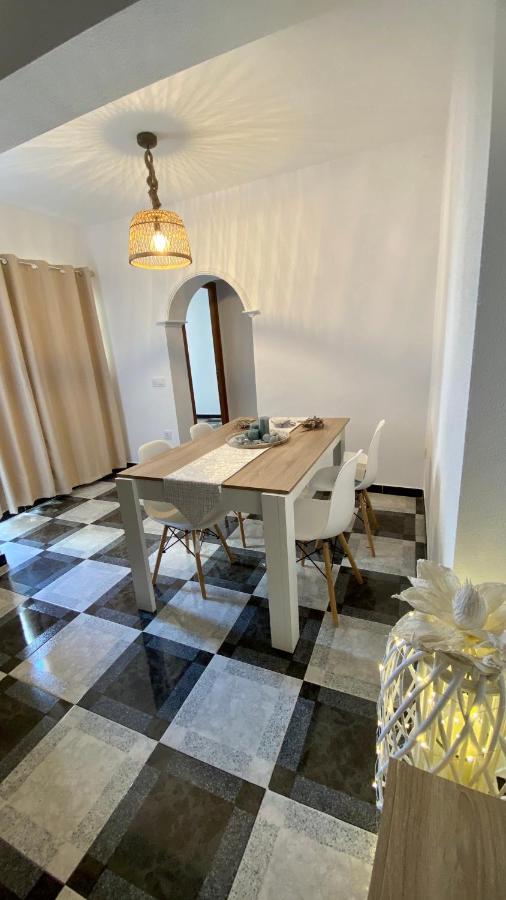 Piso En Conil Con Vistas Al Mar Apartment *